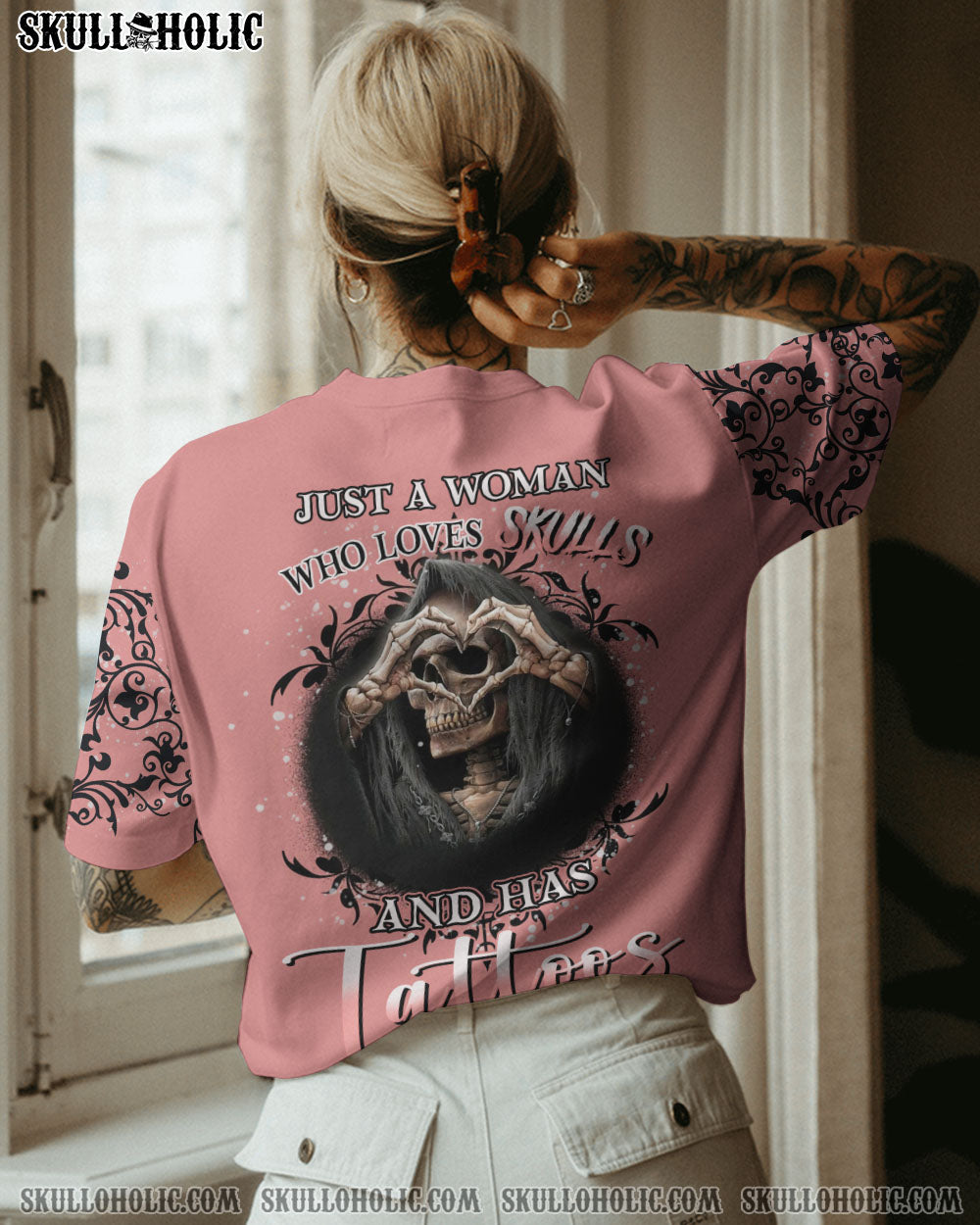 JUST A WOMAN WHO LOVES SKULL AND HAS TATTOOS ALL OVER PRINT – YHHN1612223