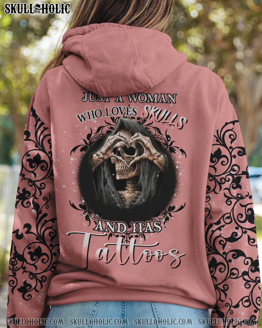JUST A WOMAN WHO LOVES SKULL AND HAS TATTOOS ALL OVER PRINT – YHHN1612223