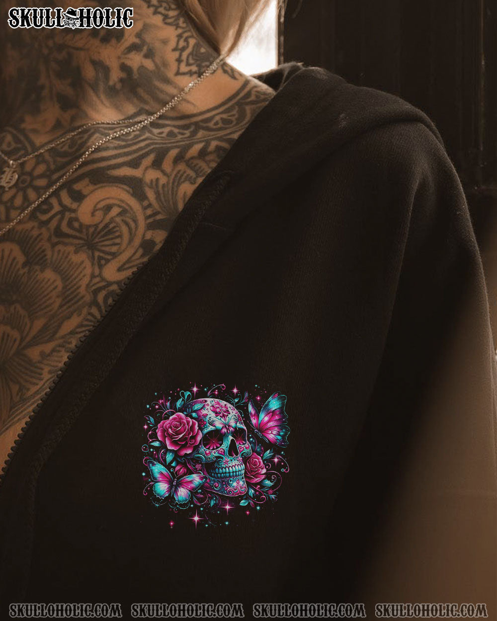 JUST A WOMAN WHO LOVES SKULLS AND HAS TATTOOS ALL OVER PRINT – YHDU0805241