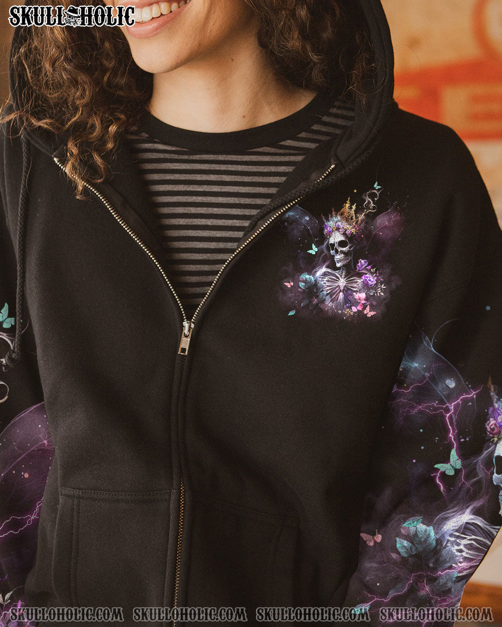 TREAT ME LIKE A QUEEN WINGS SKULL ALL OVER PRINT – YHHN2702231