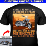 back-of-a-middle-aged-man-wearing-a-t-shirt-mockup-on-the-street-a11095b.png