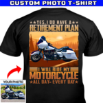 back-of-a-middle-aged-man-wearing-a-t-shirt-mockup-on-the-street-a11095b.png